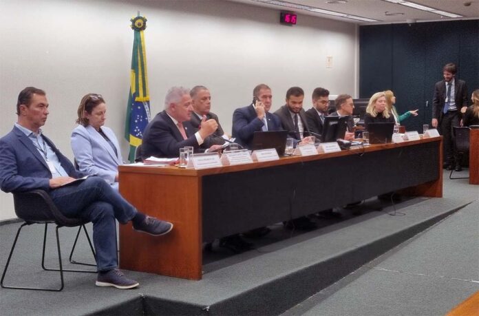 Sem Título-3 Entidade participou de debate na Câmara dos Deputados e apontou contradições na proposta; Além do Ibram, Amig também protagonizou discussão sobre o tema nesta semana
