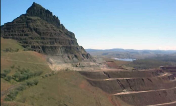Inclusão se refere a uma operação que flagrou 309 pessoas nessas condições, na Mina do Pico, em Itabirito, em 2015; Vale diz que inclusão foi feita por engano
