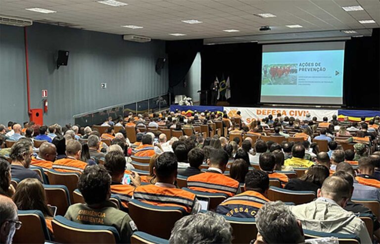 Evento debateu temas como estratégias de mitigação de riscos e mudanças na análise e aprovação do Plano de Ação de Emergência; Cedec enfatiza prevenção como melhor ferramenta