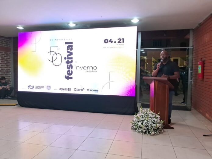 A apresentação da agenda do 50º Festival de Inverno foi realizada em evento com apresentações culturais de alunos da Escola Livre de Música, Drummonzinhos e Coral da FCCDA
