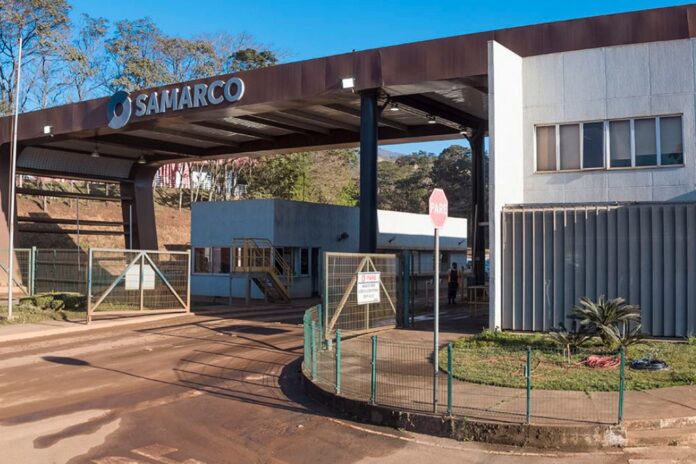 imagem site (1) Para os analistas contratados, a Samarco oferece benefícios, como assistência médica e odontológica, participação nos lucros e resultados, seguro de vida, entre outros