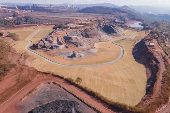 imagem site (9) Os dados sobre barragens estão em um levantamento apresentado pelo Instituto Brasileiro de Mineração (Ibram). A redução veio após tragédia em Brumadinho, que matou 272 pessoas
