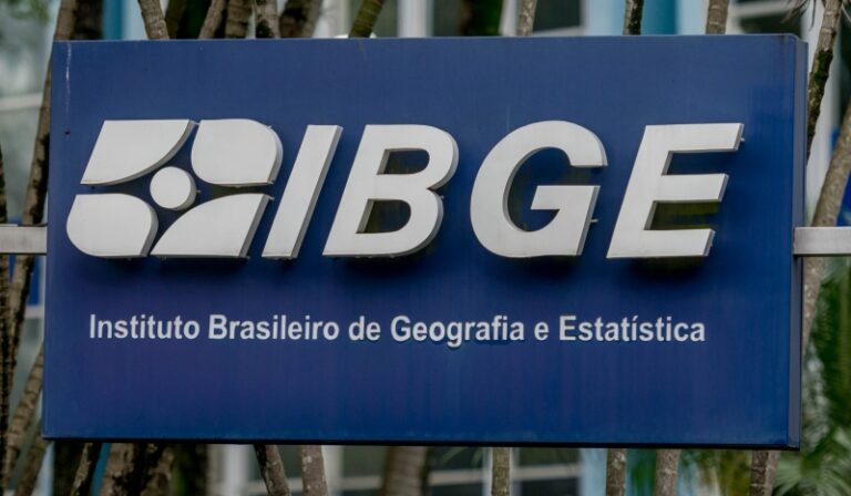 IBGE abre 16 vagas para Agente de Pesquisas e Mapeamento em MG e outros estados