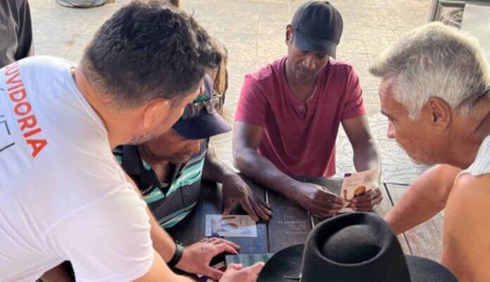 Sem Título-32 Iniciativa possibiulita que cidadãos fiscalizem a gestão pública estadual; Além do Vale do Lítio, ouvidorias móveis passaram por cidades do interior e diversos pontos de Belo Horizonte