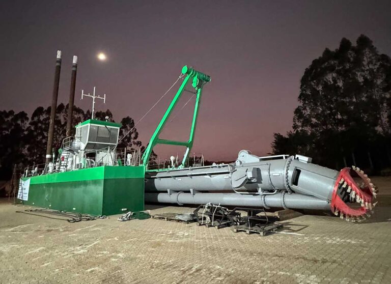 Novo equipamento da Vale Verde é capaz de alcançar material a uma distância de 4 km e garante mais eficiência no manejo de rejeitos de mineração