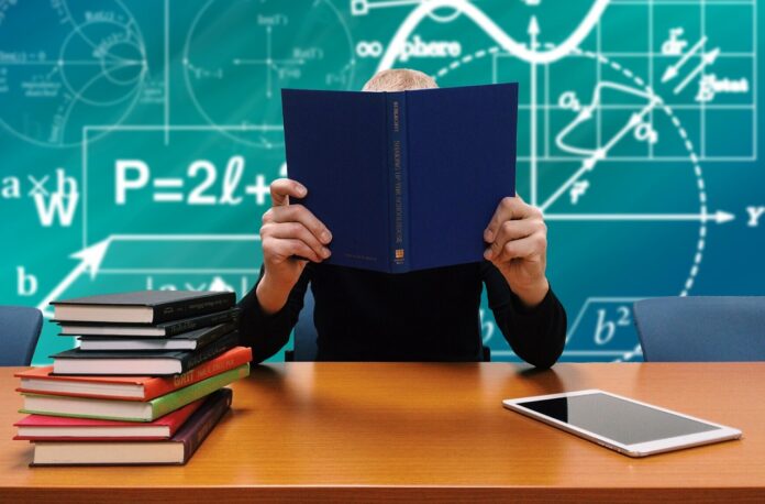 school-2051712_1280 Senac Itabira abre oportunidades de qualificação profissional agora em julho