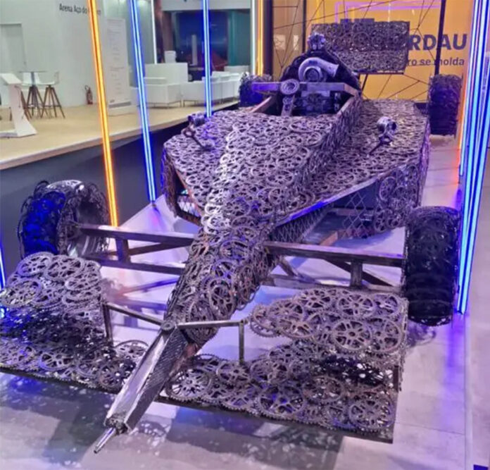 Sem Título-13 Réplica em tamanho real está sendo exibida no evento que vai até esta quinta-feira, em São Paulo; F1 da Gerdau também será exposto em Minas Gerais