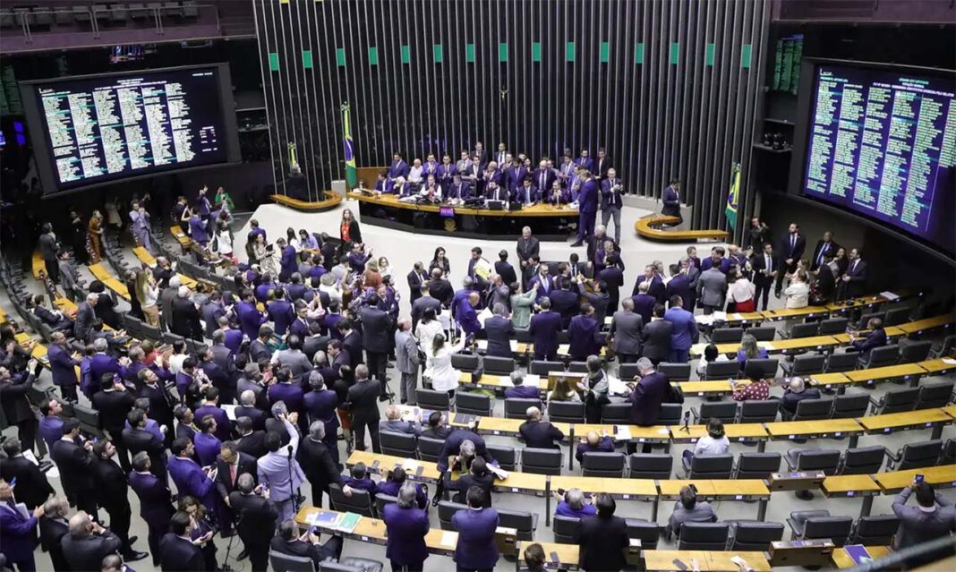 Sem Título-2 Destaques do texto deverão ser votados nesta quarta-feira; Texto da Reforma Tributária teve mudanças significativas em relação ao original