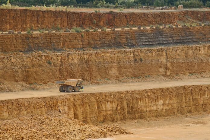 limestone-963672_1280 Setor mineral: Frente Parlamentar argumenta que o equilíbrio entre importações e exportações é crucial para a estabilidade econômica no setor mineral