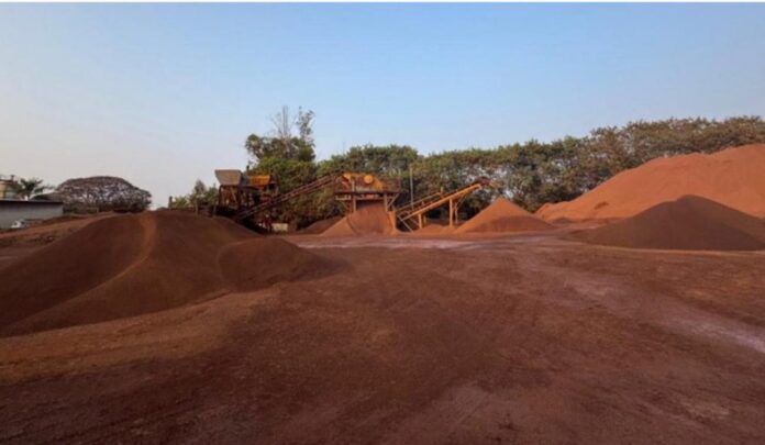 Investigação de atividades ilegais ao longo da BR-040 e em municípios da Região Central do Estado culminaram também na apreensão de 19 veículos de carga pela PF