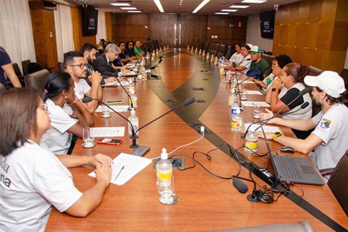 Promotores e representantes do movimento debateram problemas relacionados à saúde e ao meio ambiente; Brumadinho deverá sediar reunião sobre o acordo de reparação após as Eleições