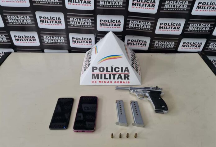 Confronto com policiais ocorreu na altura de São Gonçalo do Rio Abaixo, no KM 376 da BR-381; Autor de homicídio e outros crimes caiu em penhasco após ser baleado