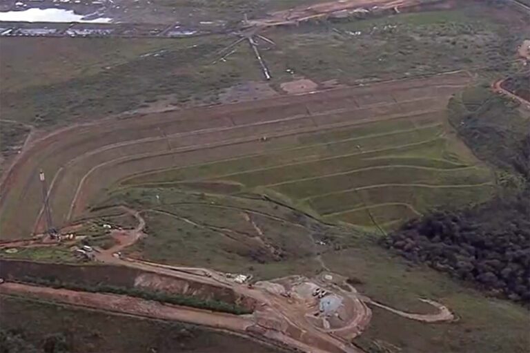 Após identificação de trincas na estrutura da mina de Fábrica, em Ouro Preto, ANM determinou que mineradora faça reportes diários sobre situação da barragem