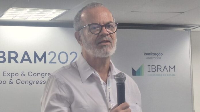WhatsApp Image 2024-09-10 at 10.32.49 No segundo dia de Exposibram 2024, Raul Jungmann destacou as expectativas e conquistas do maior evento de mineração da América Latina em conversa com jornalistas