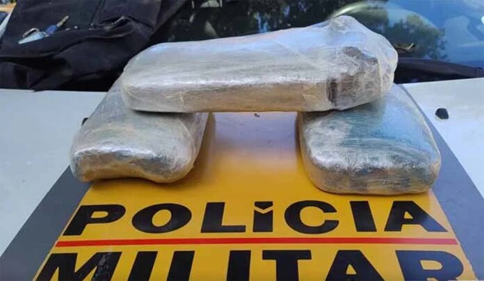 Sem Título-1 Droga variante da maconha estava sendo transportada para o Alto Paranaíba, depois de ser recebida em Governador Valadares; Policia inteceptou autor no KM 252 da Rodovia, em Ipatinga