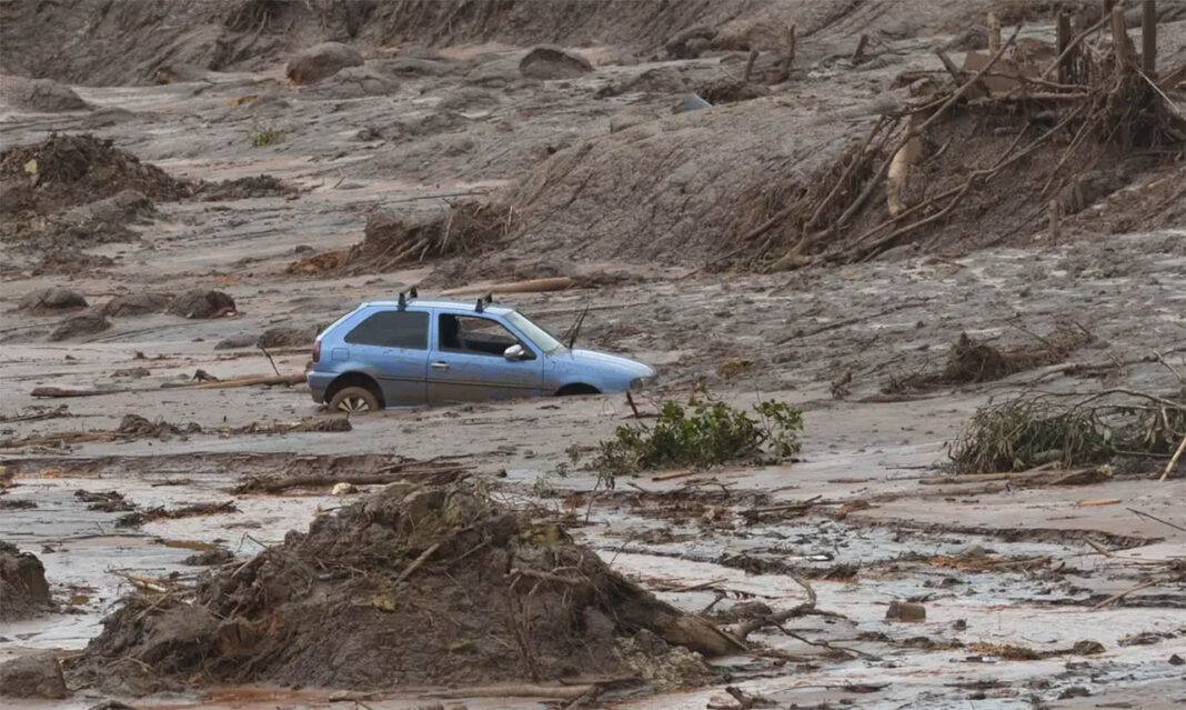Sem Título-2 Advogados da mineradora anglo-australiana refutam alegações sobre nível de controle que a empresa tinha sobre a Samarco; Tragédia matou 19 pessoas e contaminou Rio Doce em 2015