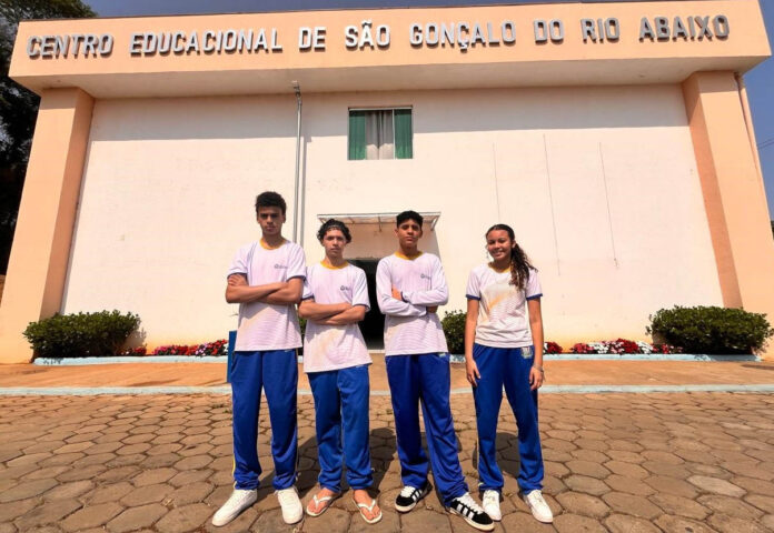 Sem Título-2 Estudantes do Cesgra obtiveram ouro, prata, bronze e menção honrosa em evento com mais de 4 milhões de alunos inscritos; Alunos vão a Brasílai receber a premiação