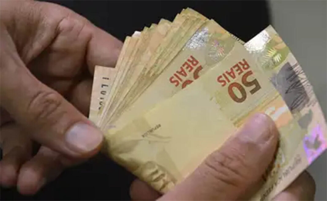 Sem Título-5 Valores pendentes poderão ser sacados pelos trabalhadores até 27 de dezembro na Caixa Econômica Federal e no Banco do Brasil