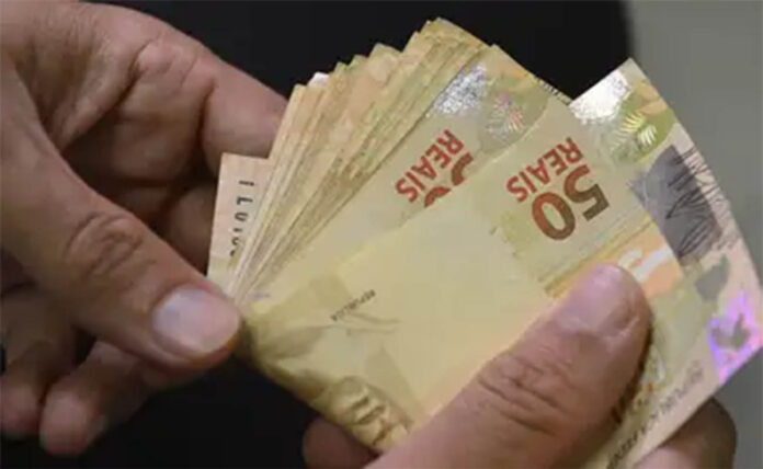 Sem Título-5 Valores pendentes poderão ser sacados pelos trabalhadores até 27 de dezembro na Caixa Econômica Federal e no Banco do Brasil