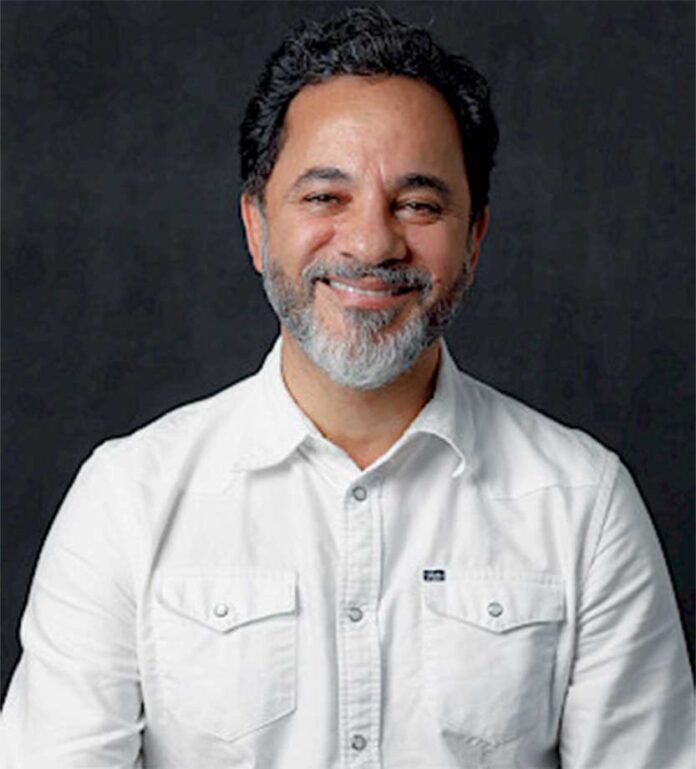 Candidato do PSB venceu o ex-prefeito João Izael (Mobiliza) e Neidson Freitas (MDB) obtendo mais de 70% dos votos válidos; João Izael emite nota reconhecendo vitória de Marco e agradecendo eleitores
