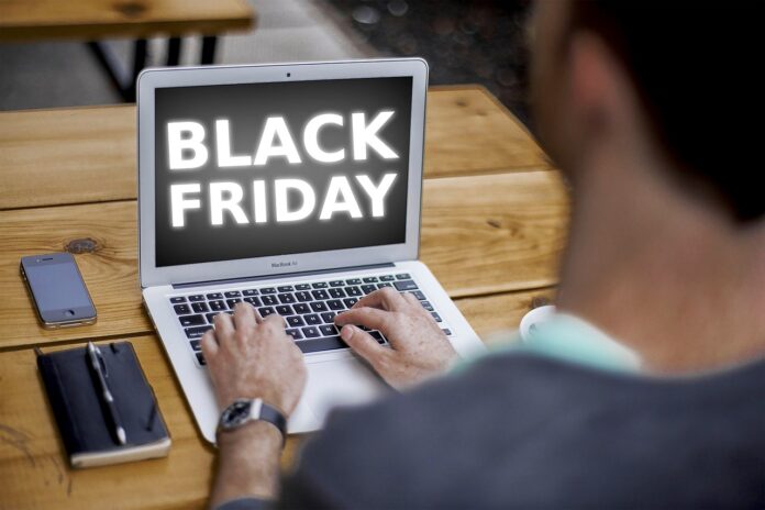Para a Black Friday 2024, os consumidores estão focados em eletrônicos (51%), roupas (46%) e eletrodomésticos (45%) como os itens mais desejados