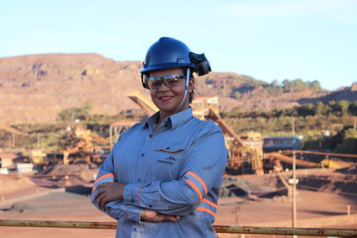 Estão sendo oferecidas 30 vagas no programa Estágio Tecnológico 2024 da ArcelorMittal destinadas a estudantes de ensino superior que estejam matriculados a partir do segundo semestre em cursos de Engenharia, Estatística, Administração, Economia ou áreas relacionadas