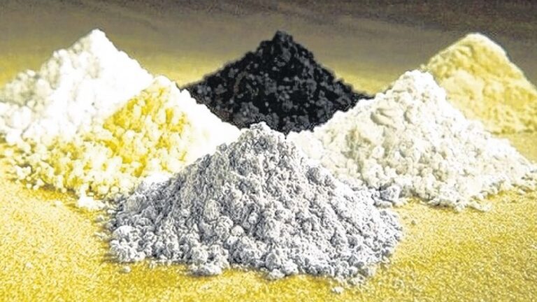 As empresas norte-americanas Denham Capital e Minerals Group, em colaboração com a Vision Blue Resources, são as responsáveis por esse investimento nas terras raras