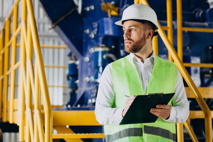 saae-itabira-Assistente Técnico em Segurança do Trabalho Para se candidatar à vaga de Assistente Técnico em Segurança do Trabalho no Saae Itabira, é necessário ter concluído o Ensino Médio, possuir um diploma técnico na área e outros requisitos
