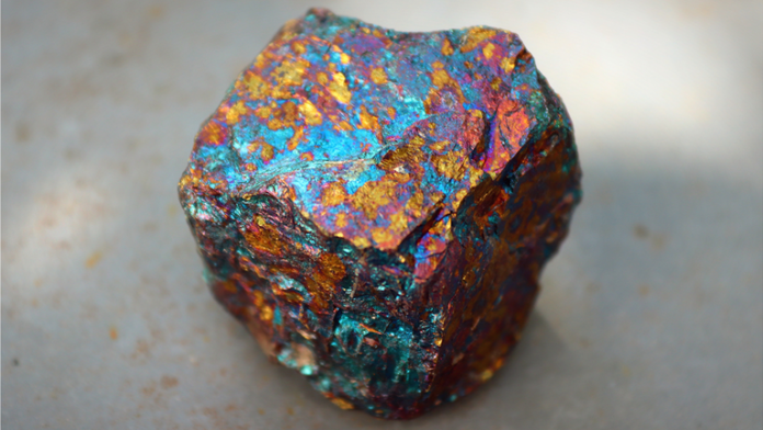 O Brasil possui uma ampla variedade de minerais críticos, beneficiado por sua vasta extensão territorial e diversidade geológica.