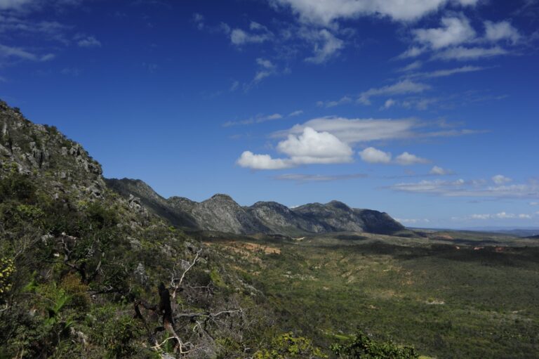 Cordilheira do Espinhaço: programa impulsiona o turismo sustentável no Norte de Minas Cordilheira do Espinhaço: programa impulsiona o turismo sustentável no Norte de Minas