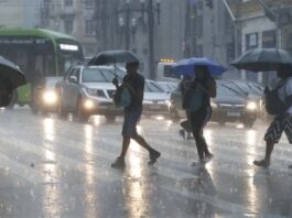 Aviso laranja prevê chuvas de até 100 mm/dia, com ventos intensos de 100 km/h, risco de corte de energia elétrica; Órgão também alerta para riscos queda de galhos de árvores, alagamentos e de descargas elétricas