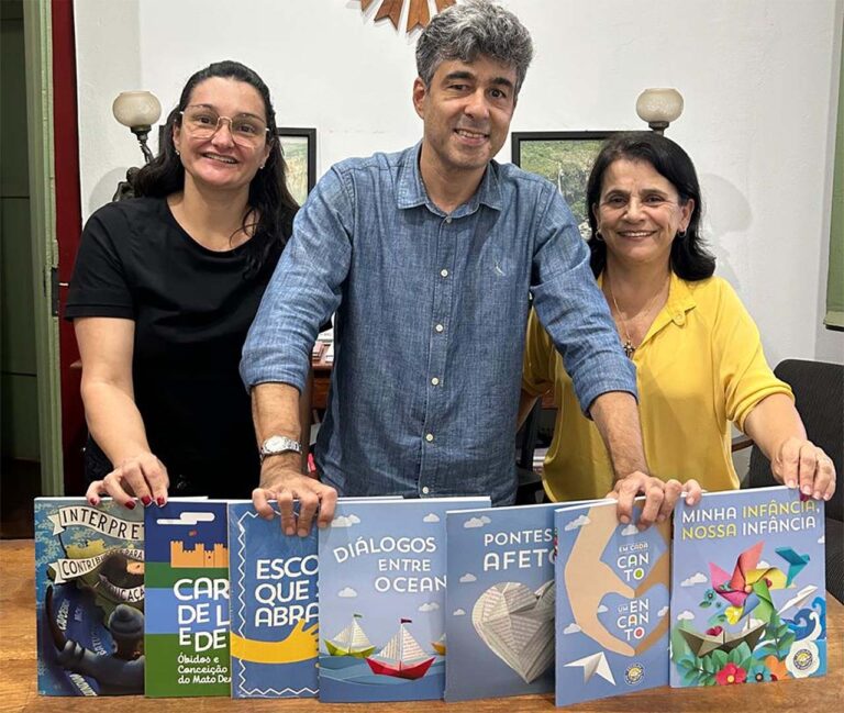 Manual antirracista desenvolvido em escolas públicas de Conceição do Mato Dentro é finalista do Prêmio Jabuti Manual antirracista desenvolvido em escolas públicas de Conceição do Mato Dentro é finalista do Prêmio Jabuti