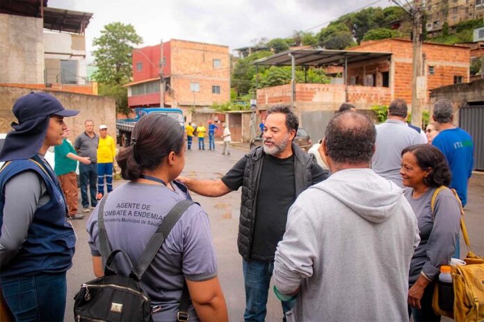 Sem Título-6 Prefeito Marco Antônio Lage alertou para a responsabilidade de todos na eliminação dos focos do mosquito Aedes aegypti; Itabira está em alerta para risco de surto