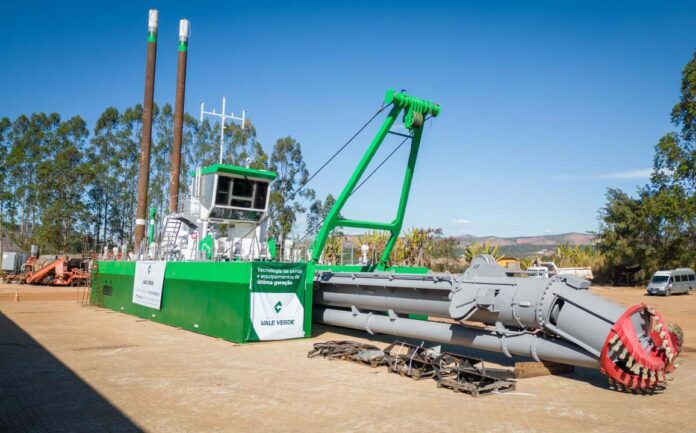 WhatsApp Image 2024-11-01 at 14.09 Novo equipamento da Vale Verde é capaz de alcançar material a uma distância de 4 km e garante mais eficiência no manejo de rejeitos de mineração