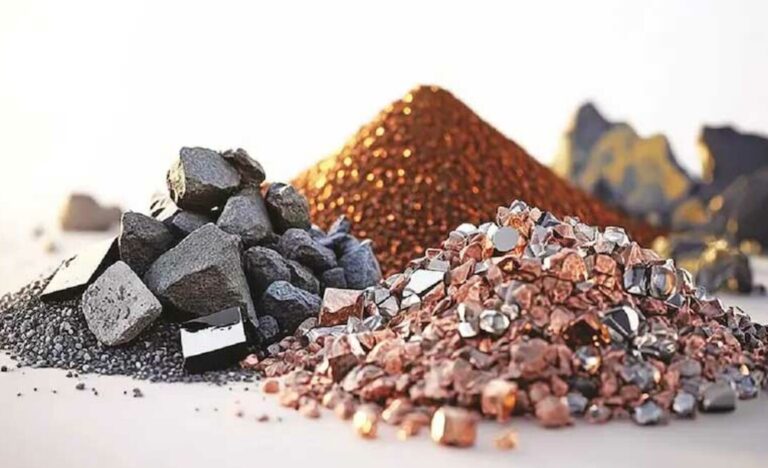 Inovações tecnológicas têm desempenhado um papel crucial na melhoria dos métodos de extração e reciclagem de minerais críticos e estratégicos