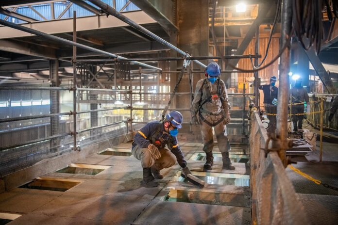 usiminas-vagas-ipatinga Além de um ambiente de trabalho inclusivo e diversificado, a Usiminas oferece aos seus colaboradores um pacote de benefícios competitivo