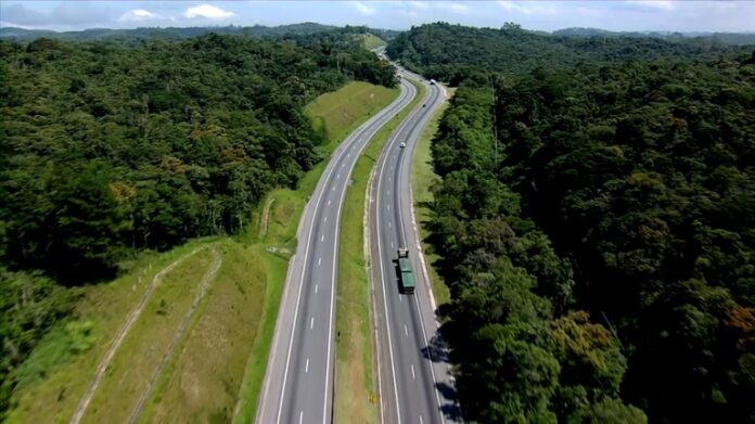 BR-381_ Em um evento realizado recentemente, o movimento Pró-Vidas teve a oportunidade de conhecer os planos da empresa para os primeiros 100 dias após a assinatura da concessão da BR-381, marcada para janeiro de 2025