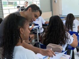 Projeto de Lei 104/2015 que tramita na Câmara propõe restrição do uso de aparelhos eletrônicos portáteis nas salas de aula dos estabelecimentos públicos e privados de ensino infantil e médio