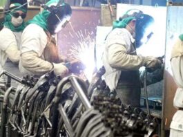 Relatório da Confederação Nacional da Industria aponta crescimento de 2,4% no ano que vem; CNI espera que 2024 termine com alta de 3,5% na indústria