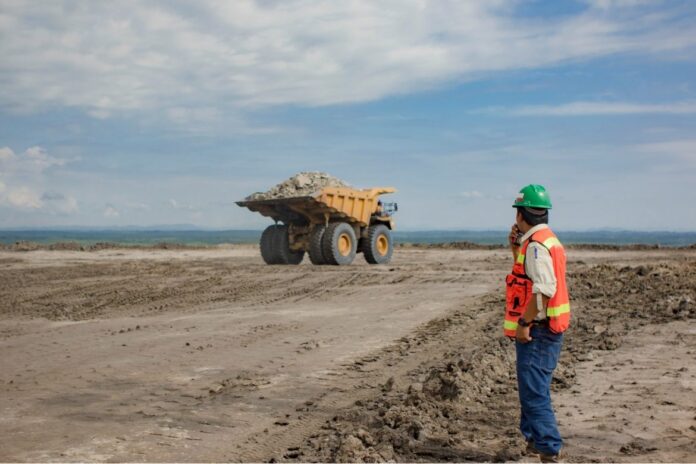 A SAFM Mineração é reconhecida por sua atuação no setor de mineração e busca profissionais comprometidos e qualificados para fazer parte de sua equipe. Se você tem interesse em fazer parte desta empresa sólida e em crescimento, não perca essa chance e cadastre-se hoje mesmo