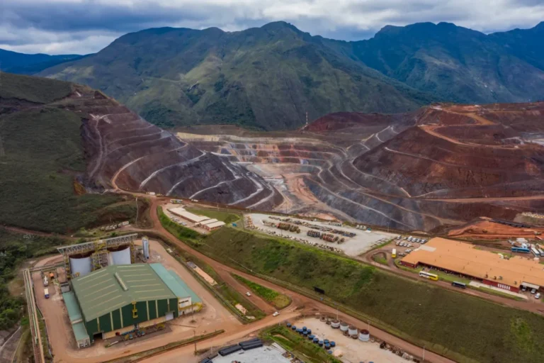 Samarco abre vaga de Assistente Administrativo exclusiva para mulheres em Mariana Samarco abre vaga de Assistente Administrativo exclusiva para mulheres em Mariana