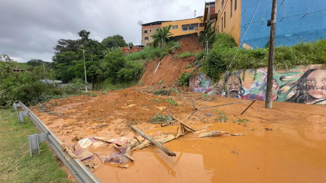 WhatsApp Image 2025-01-12 at 17.02.28 (1) Após as fortes chuvas que atingiram a cidade de Ipatinga no último final de semana, localizada no Vale do Aço, a falta de planejamento e construções inadequadas tornam o Estado um dos mais vulneráveis a desastres naturais