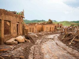 Julgamento no Tribunal Superior de Londres expõe falhas na gestão da barragem de Fundão, em Mariana, com relatórios apontando problemas desde 2009