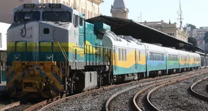 novotrem Segundo a Vale, a suspensão temporária do serviço de trem é necessária para a realização de manutenção preventiva na linha férrea, visando garantir a segurança e a qualidade do transporte