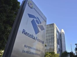 De acordo com a nova regra, os dados serão enviados ao sistema da Receita Federal duas vezes por ano, no último dia útil de agosto (para informações do primeiro semestre) e no último dia de fevereiro (para dados do segundo semestre)