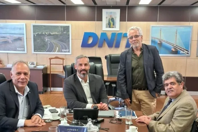 O grupo de São Gonçalo do Rio Abaixo realizou visitas a diversos ministérios e agências para discutir pontos cruciais sobre o projeto de duplicação