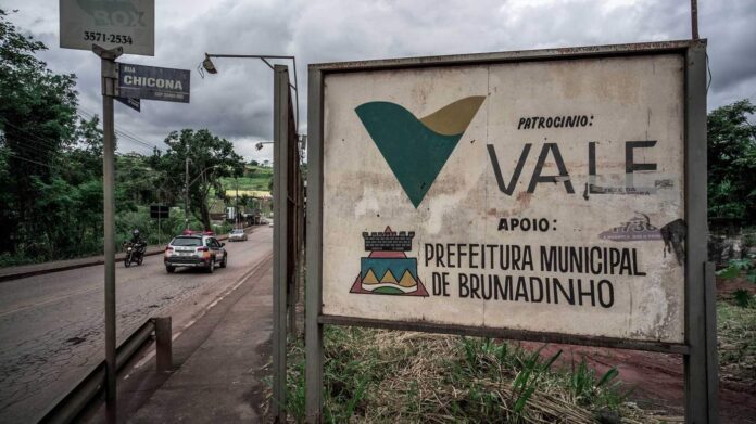 vale-brumadinho A maior parte dessas ações causadas pela tragédia de Brumadinho envolve a construção e reforma de escolas, hospitais e unidades de saúde, bem como o fornecimento de equipamentos e veículos para serviços públicos essenciais