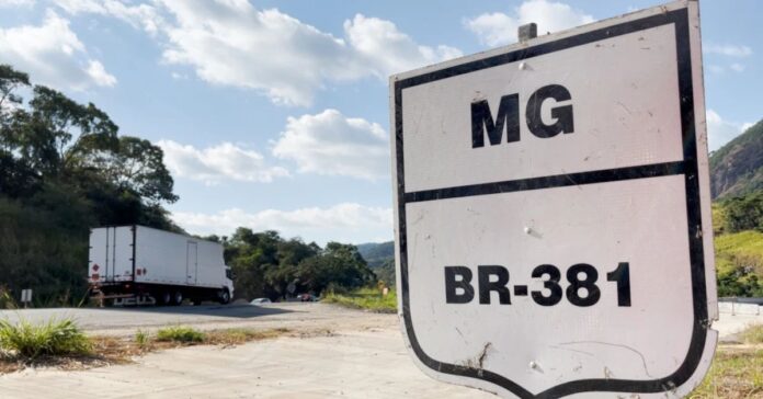 br-381_ A BR-381 será, assim, a nova espinha dorsal do transporte rodoviário no Brasil, contribuindo para a melhoria das condições de tráfego e o fortalecimento do desenvolvimento regional com mais segurança.