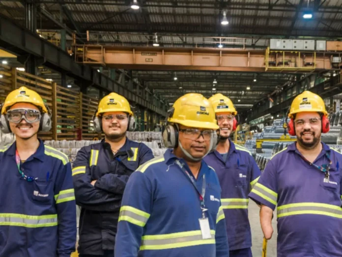 Além de oferecer salários compatíveis com o mercado, a Gerdau proporciona aos seus colaboradores uma série de benefícios