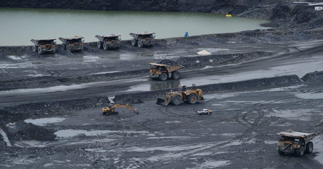 kinross Em 2024, as despesas de capital da Kinross Gold no Brasil foram de US$ 140,5 milhões, representando uma redução de 38,8% em relação ao montante programado para o ano de 2025.